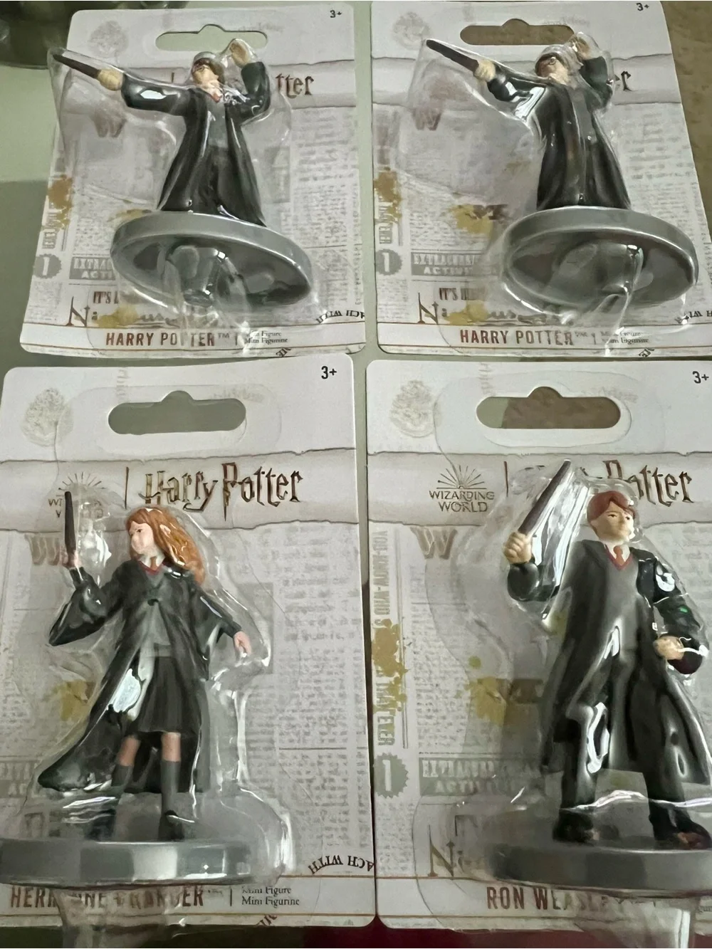 3 Warner Bros. Harry Potter Cake Toppers in Black, Gray, Brown